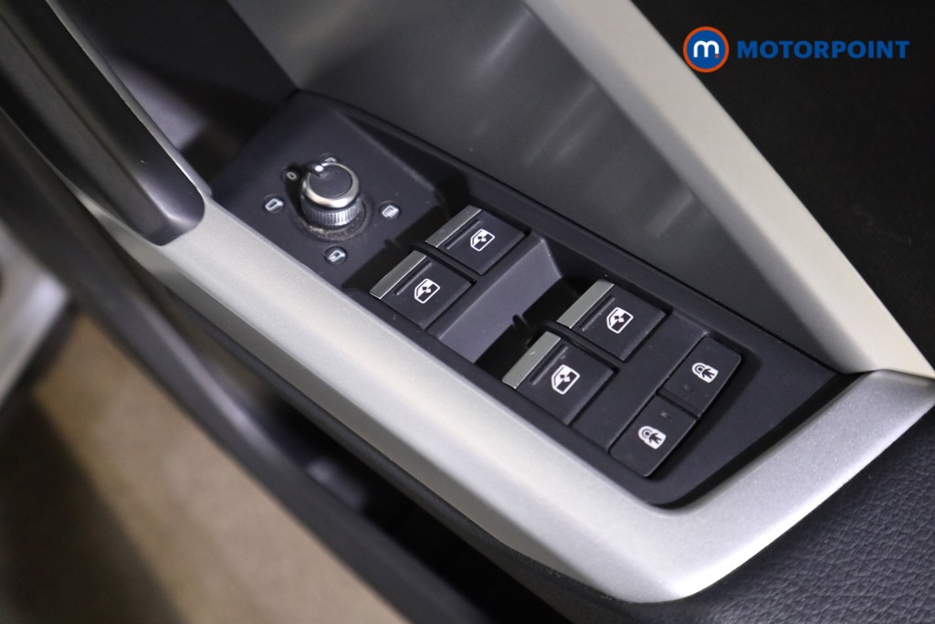 Audi Q3 Sport Manual Petrol SUV - Stock Number (1602596) - 11th supplementary image