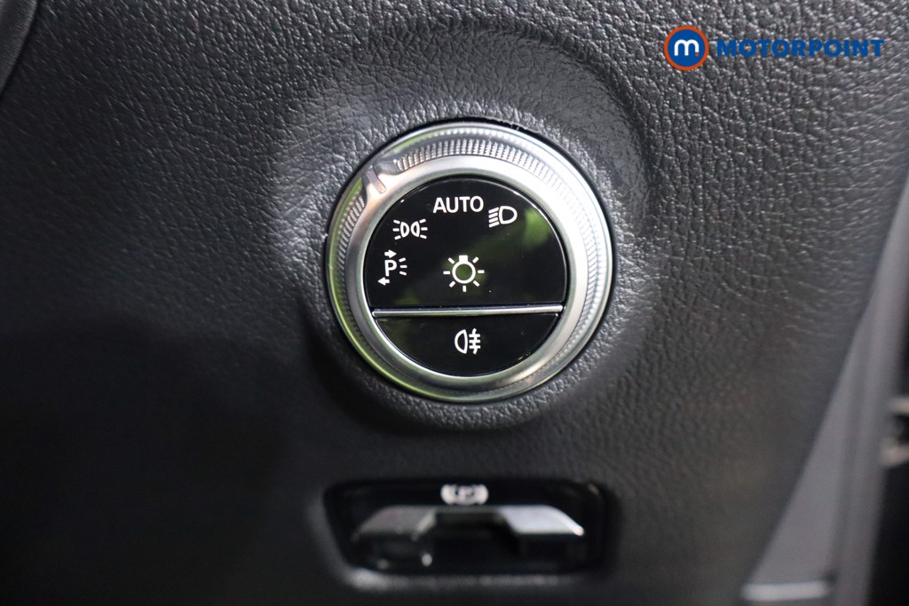 Mercedes-Benz C Class Amg Line Automatic Petrol Saloon - Stock Number (1602721) - 17th supplementary image