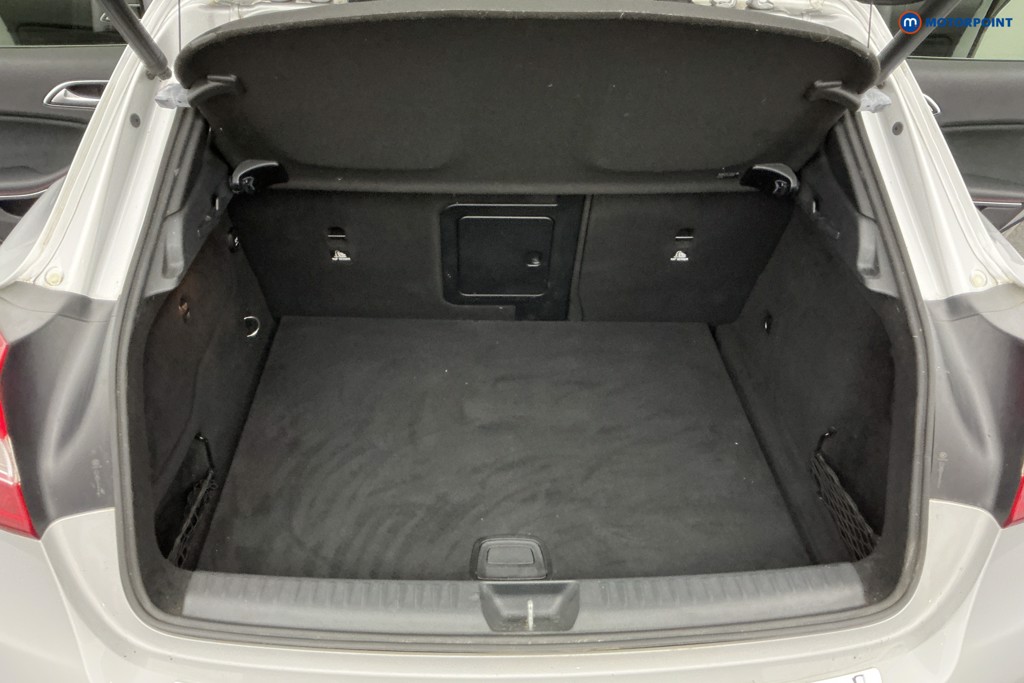 Mercedes-Benz GLA Amg Line Automatic Diesel SUV - Stock Number (1603033) - 4th supplementary image