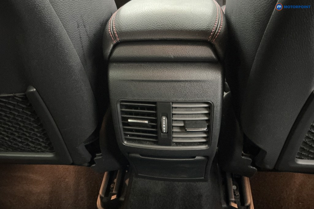 Mercedes-Benz GLA Amg Line Automatic Diesel SUV - Stock Number (1603033) - 17th supplementary image