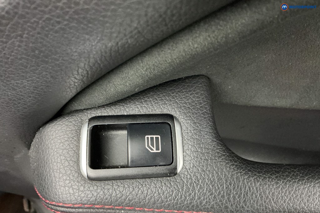 Mercedes-Benz GLA Amg Line Automatic Diesel SUV - Stock Number (1603033) - 35th supplementary image