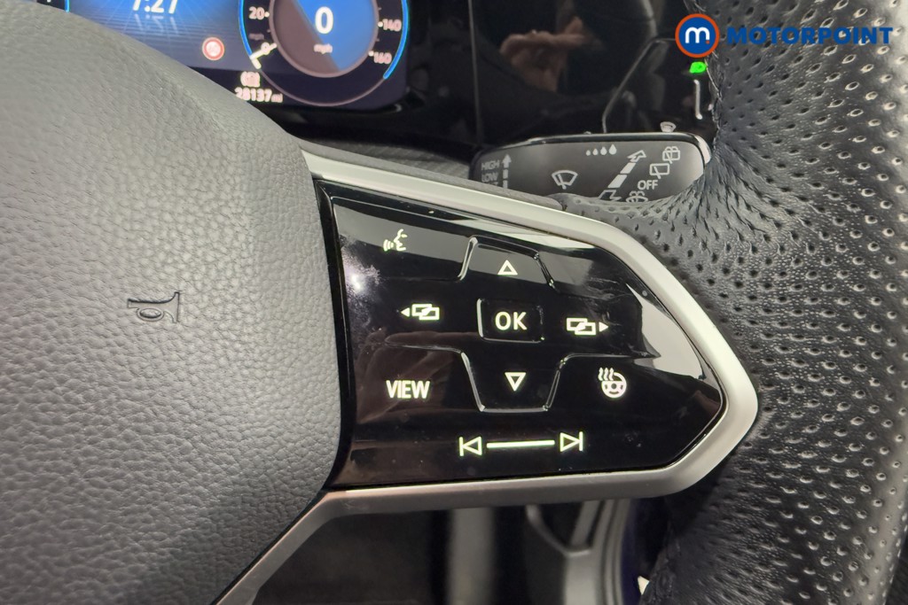 Volkswagen Golf R-Line Manual Petrol Hatchback - Stock Number (1603068) - 5th supplementary image