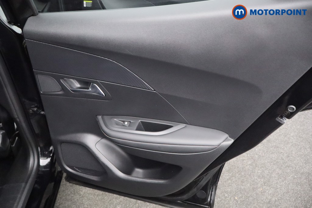 Peugeot 2008 Allure Manual Petrol SUV - Stock Number (1603636) - 17th supplementary image