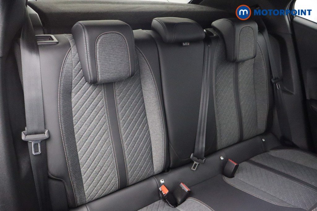 Peugeot 2008 Allure Manual Petrol SUV - Stock Number (1603636) - 18th supplementary image