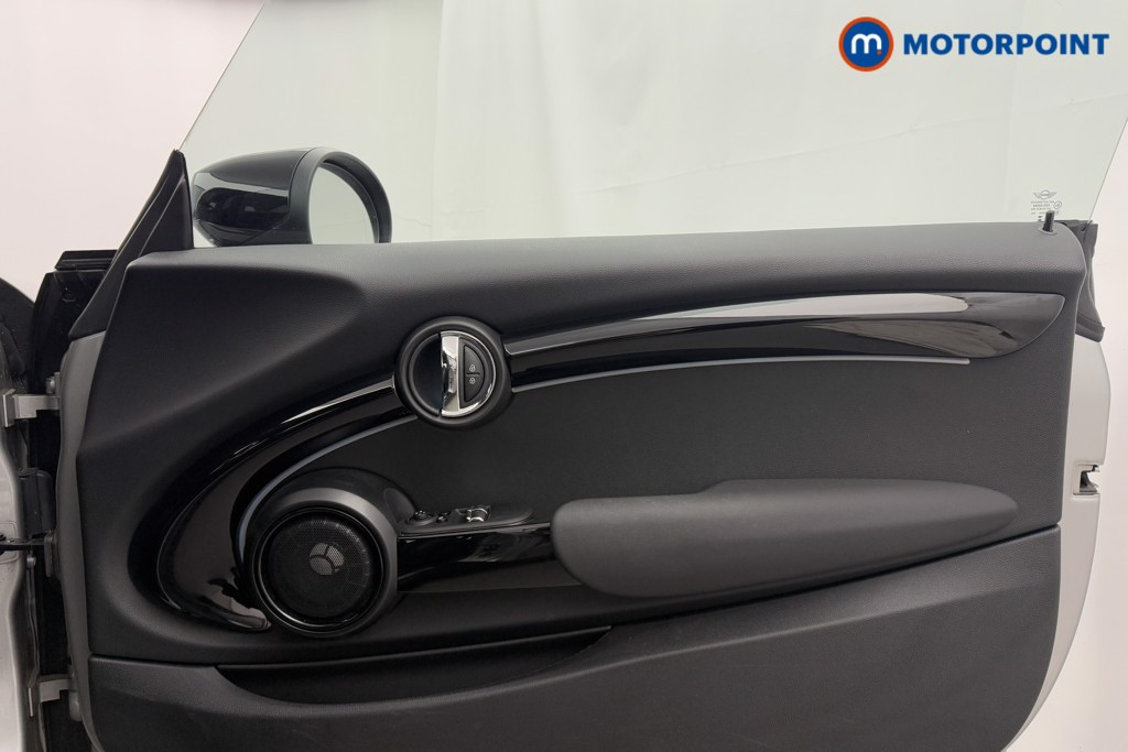 Mini Hatchback Cooper S Level 3 Automatic Electric Hatchback - Stock Number (1603929) - 18th supplementary image