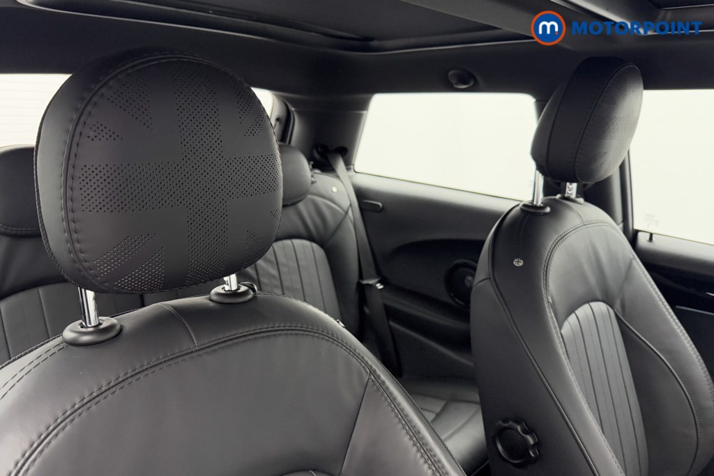 Mini Hatchback Cooper S Level 3 Automatic Electric Hatchback - Stock Number (1603929) - 21st supplementary image