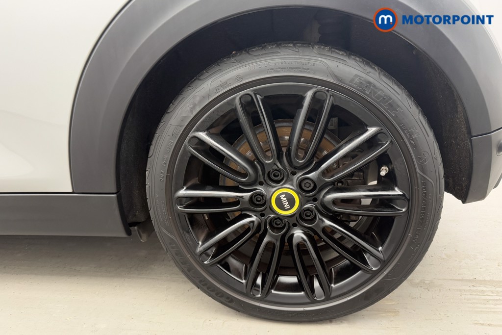 Mini Hatchback Cooper S Level 3 Automatic Electric Hatchback - Stock Number (1603929) - 31st supplementary image