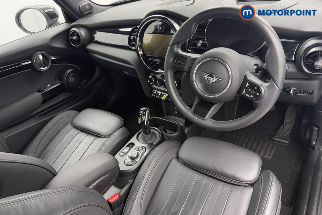 Mini Hatchback Cooper S Level 3 Automatic Electric Hatchback - Stock Number (1603929) - 1st supplementary image