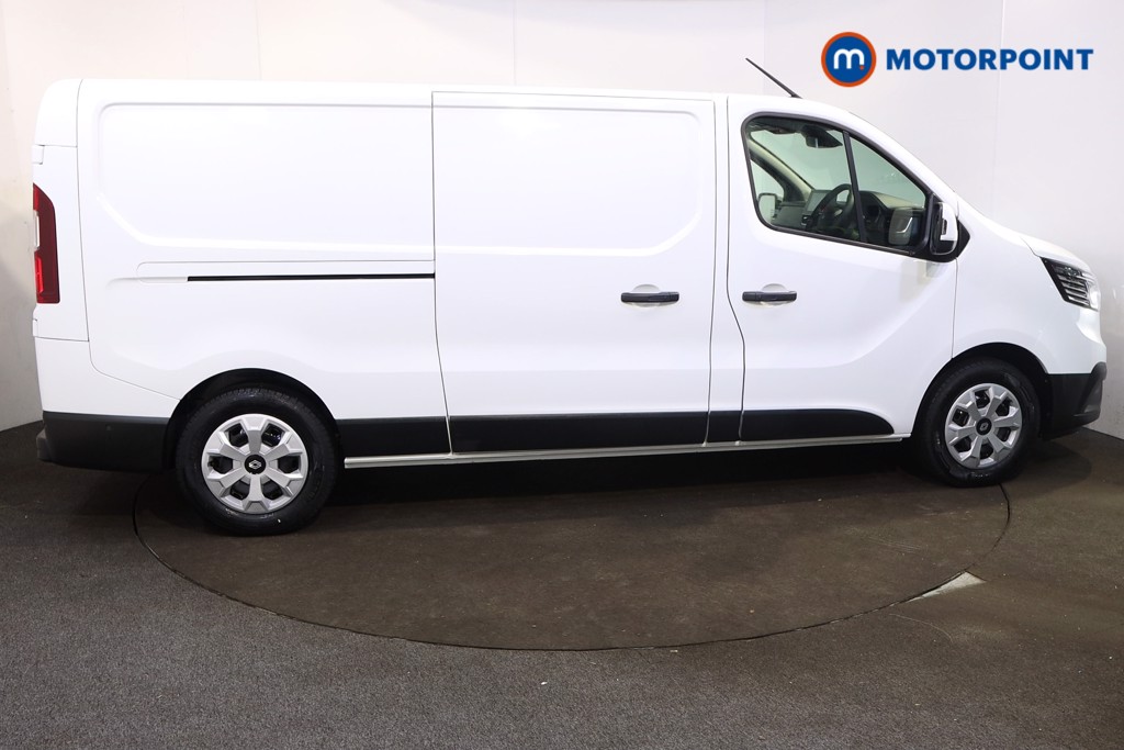 Renault Trafic Advance Automatic Electric Panel Van - Stock Number (1603976) - Drivers side