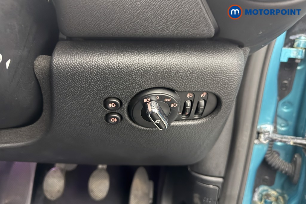 Mini Convertible Cooper Manual Petrol Convertible - Stock Number (1603995) - 13th supplementary image