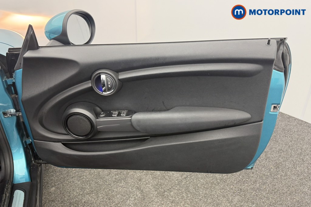 Mini Convertible Cooper Manual Petrol Convertible - Stock Number (1603995) - 15th supplementary image