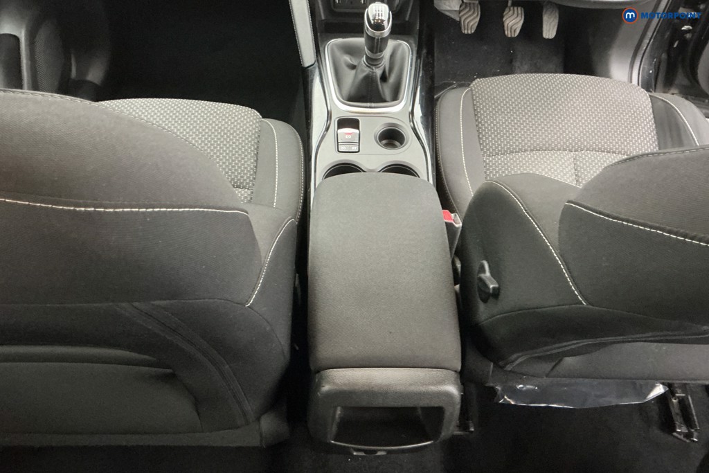 Renault Kadjar Dynamique Nav Manual Petrol SUV - Stock Number (1604104) - 13th supplementary image