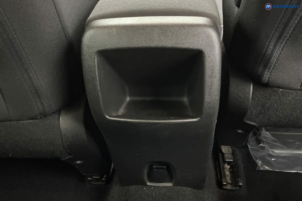 Renault Kadjar Dynamique Nav Manual Petrol SUV - Stock Number (1604104) - 16th supplementary image