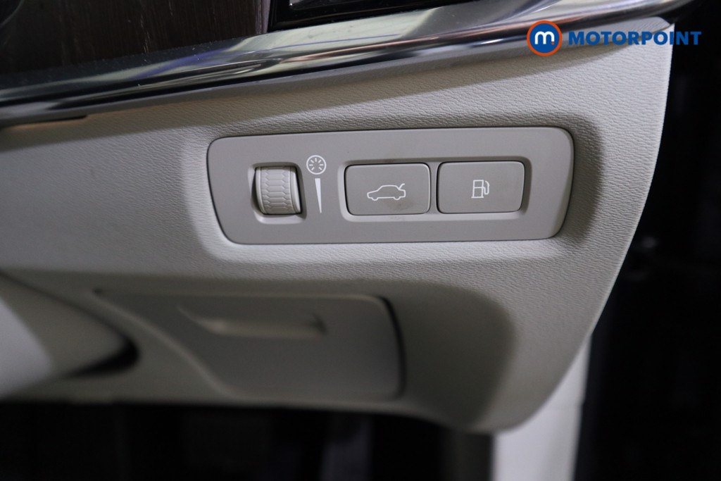 Volvo S90 Inscription Automatic Petrol Plug-In Hybrid Saloon - Stock Number (1604198) - 11th supplementary image