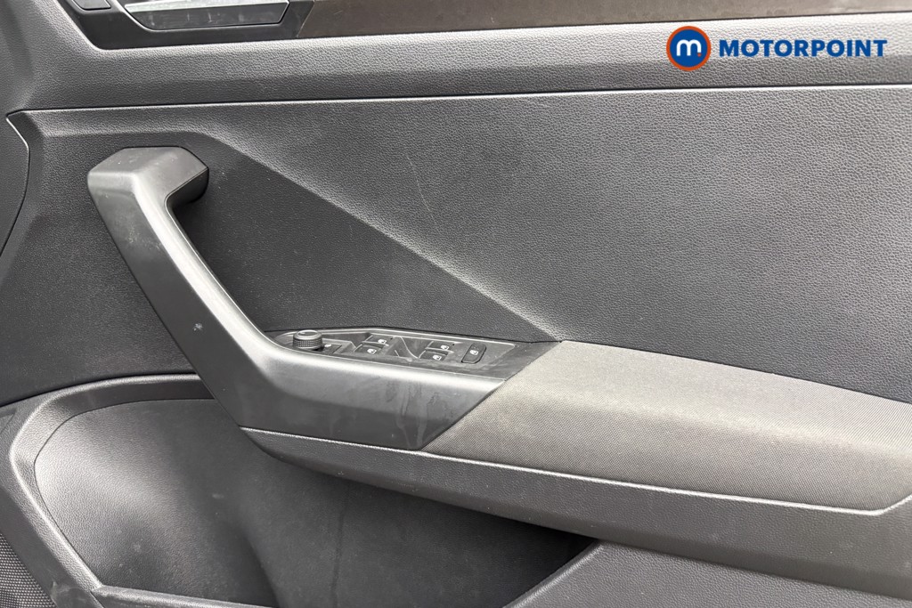 Volkswagen T-Roc SE Manual Diesel SUV - Stock Number (1604418) - 17th supplementary image