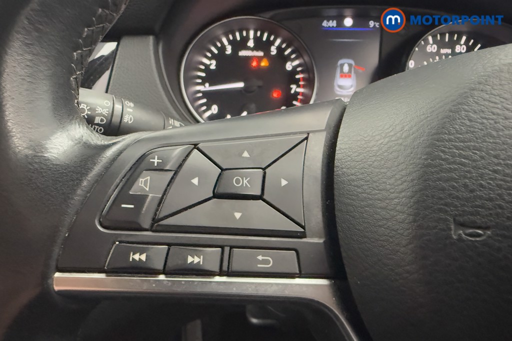 Nissan Qashqai Acenta Premium Automatic Petrol SUV - Stock Number (1604472) - 4th supplementary image