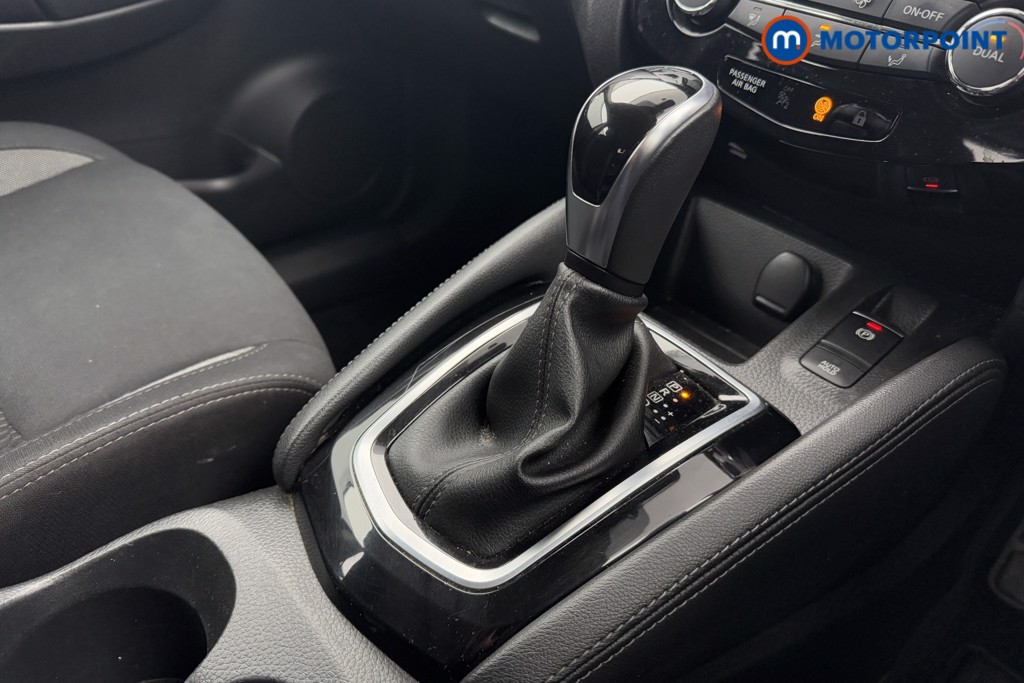 Nissan Qashqai Acenta Premium Automatic Petrol SUV - Stock Number (1604472) - 12th supplementary image