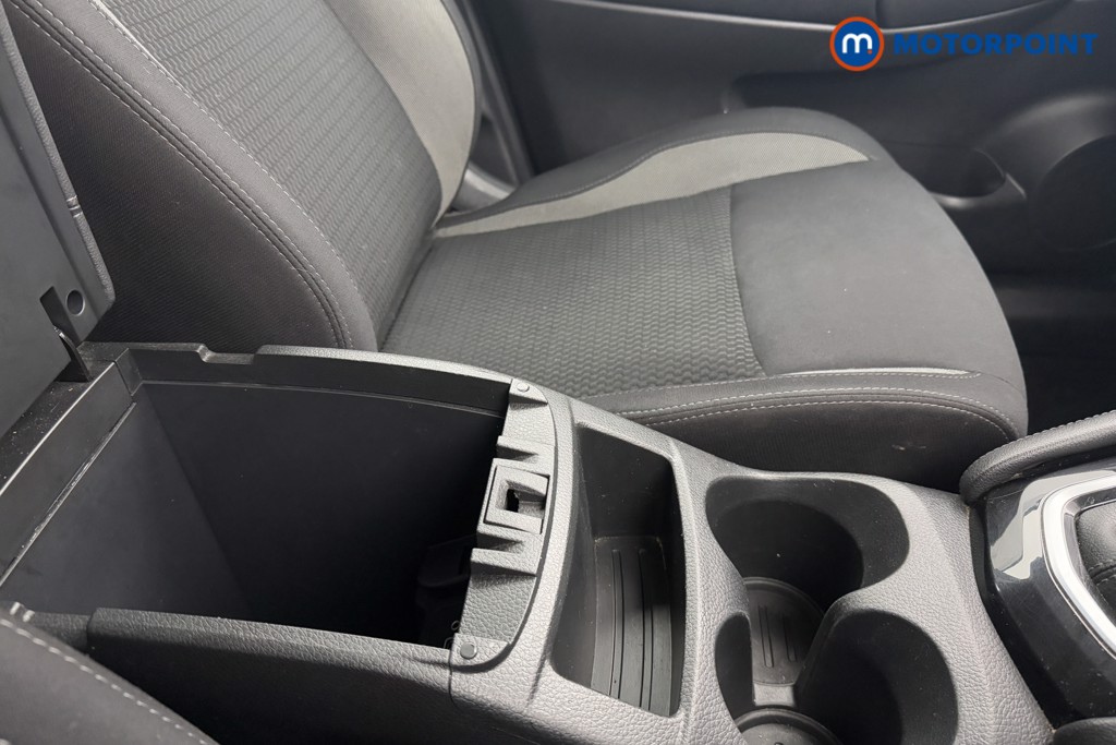 Nissan Qashqai Acenta Premium Automatic Petrol SUV - Stock Number (1604472) - 13th supplementary image