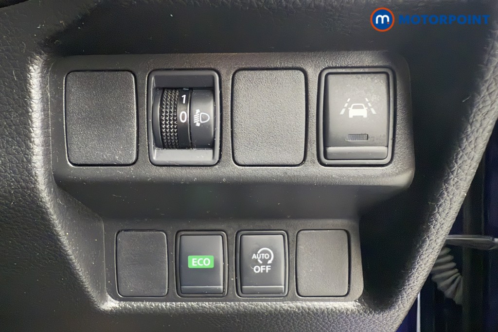 Nissan Qashqai Acenta Premium Automatic Petrol SUV - Stock Number (1604472) - 16th supplementary image