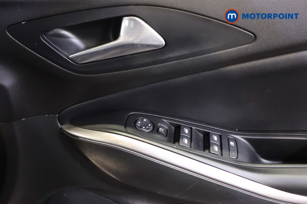 Vauxhall Grandland Ultimate Manual Petrol SUV - Stock Number (1604914) - 10th supplementary image