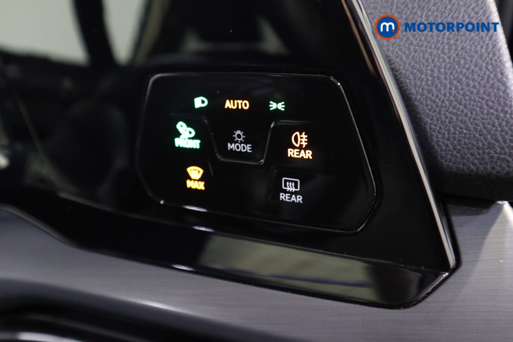 Volkswagen Golf Style Edition Manual Petrol Hatchback - Stock Number (1604921) - 11th supplementary image