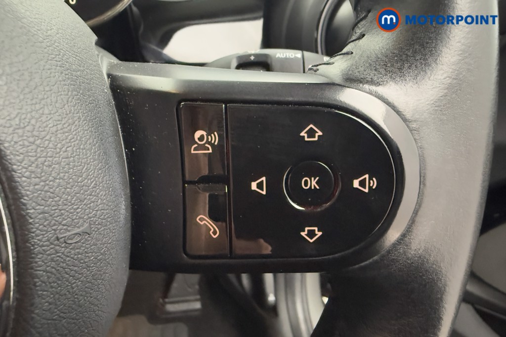 Mini Hatchback One Classic Manual Petrol Hatchback - Stock Number (1604978) - 4th supplementary image