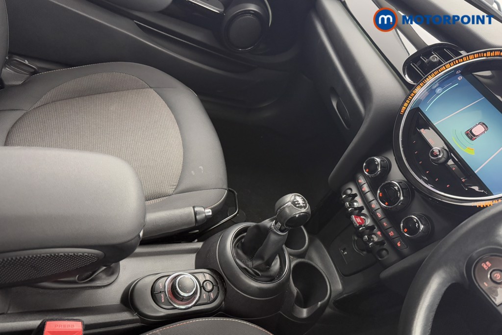 Mini Hatchback One Classic Manual Petrol Hatchback - Stock Number (1604978) - 15th supplementary image