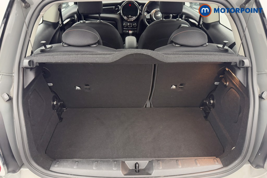 Mini Hatchback One Classic Manual Petrol Hatchback - Stock Number (1604978) - 25th supplementary image