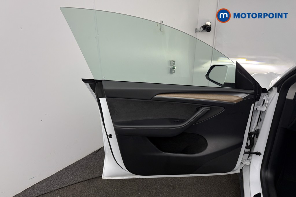 Tesla Model Y Rwd 5Dr Auto Automatic Electric SUV - Stock Number (1605525) - 4th supplementary image