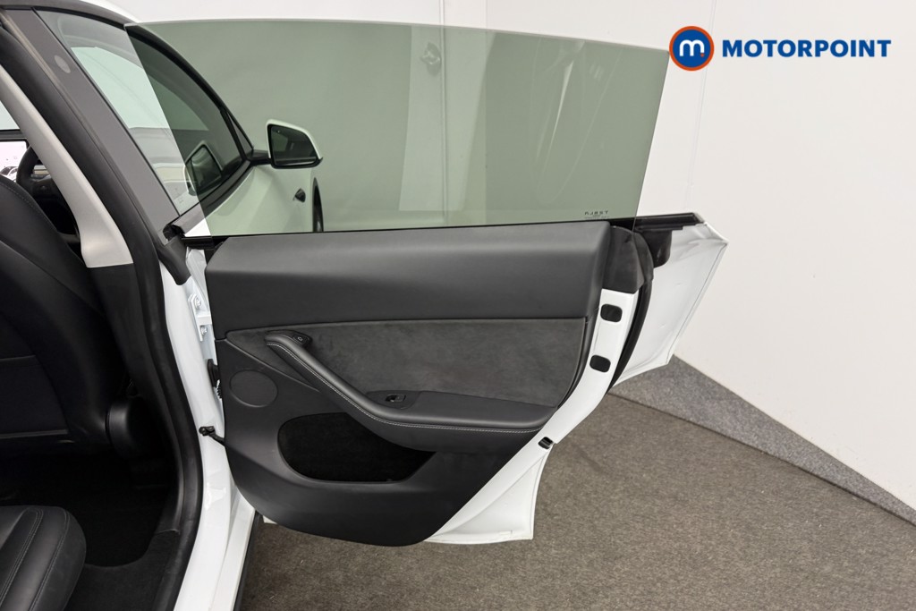 Tesla Model Y Rwd 5Dr Auto Automatic Electric SUV - Stock Number (1605525) - 17th supplementary image