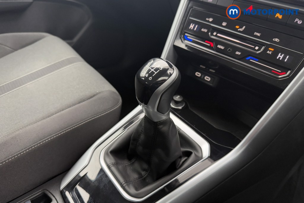 Volkswagen T-Roc Life Manual Petrol SUV - Stock Number (1605553) - 14th supplementary image