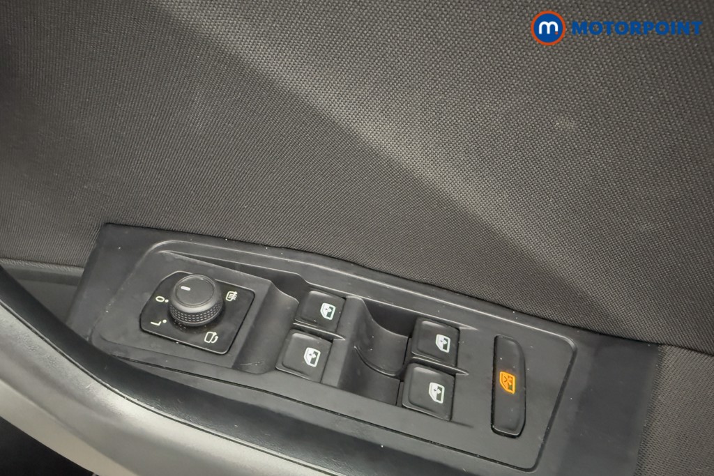 Volkswagen T-Roc Life Manual Petrol SUV - Stock Number (1605553) - 20th supplementary image