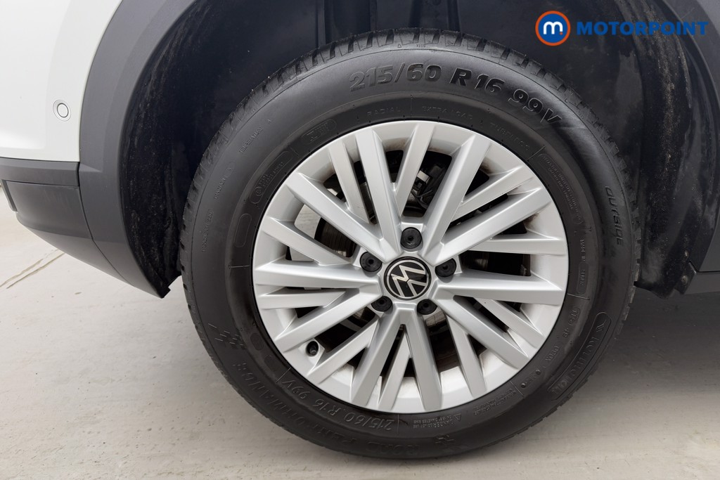 Volkswagen T-Roc Life Manual Petrol SUV - Stock Number (1605553) - 32nd supplementary image