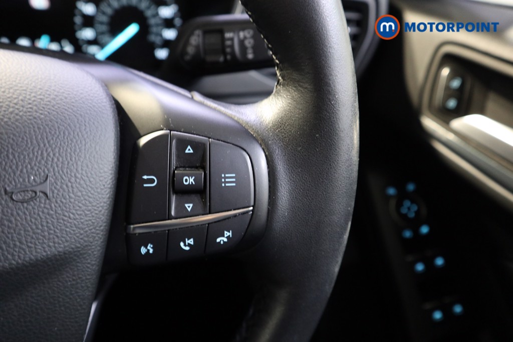 Ford Focus Active X Automatic Diesel Hatchback - Stock Number (1605599) - 4th supplementary image