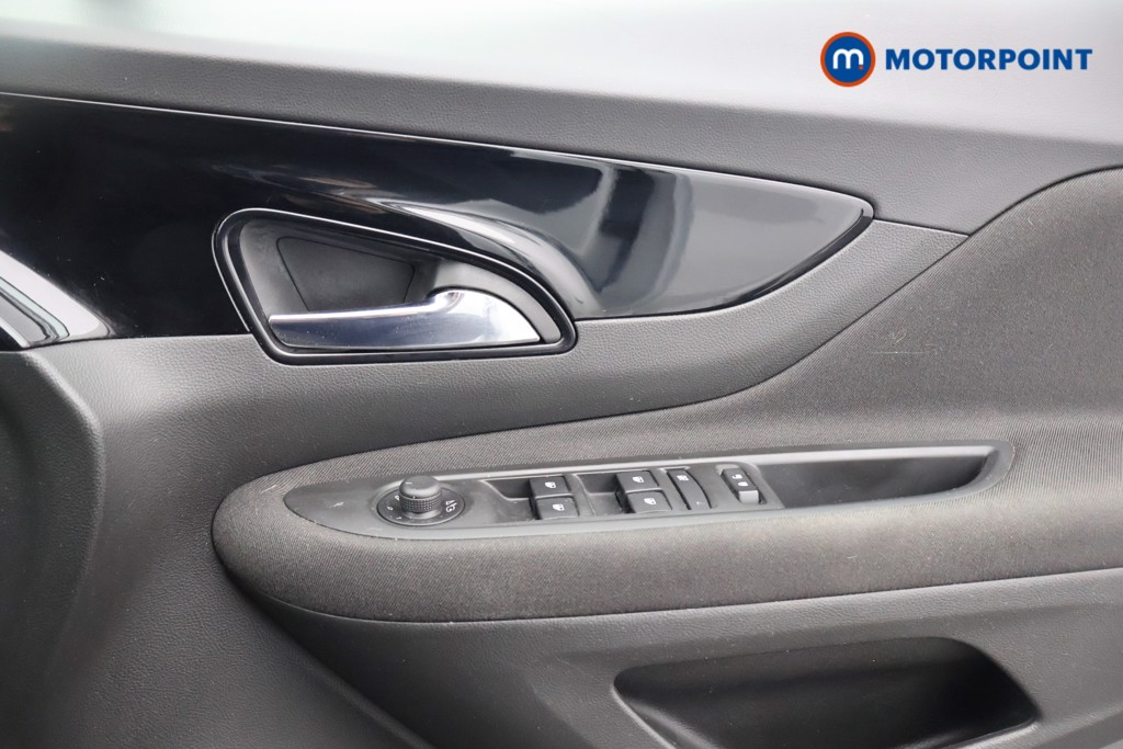 Vauxhall Mokka X Design Nav Automatic Petrol SUV - Stock Number (1606340) - 9th supplementary image