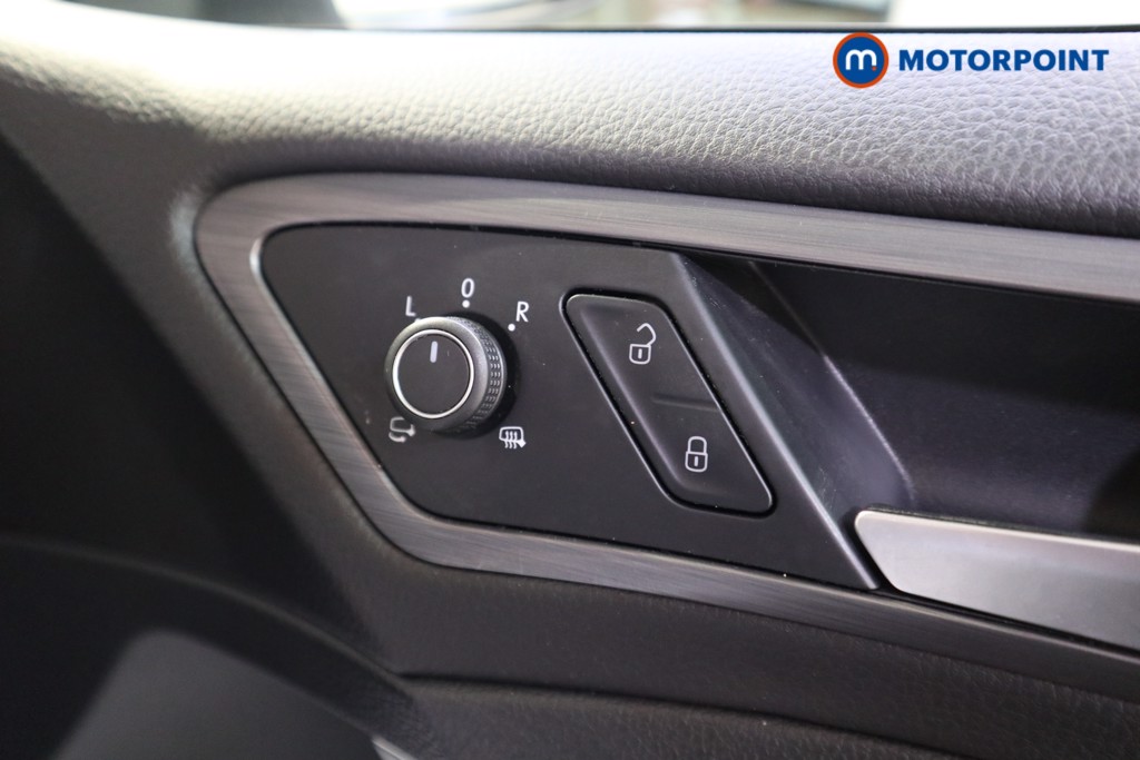 Volkswagen Golf Match Manual Petrol Hatchback - Stock Number (1606400) - 11th supplementary image