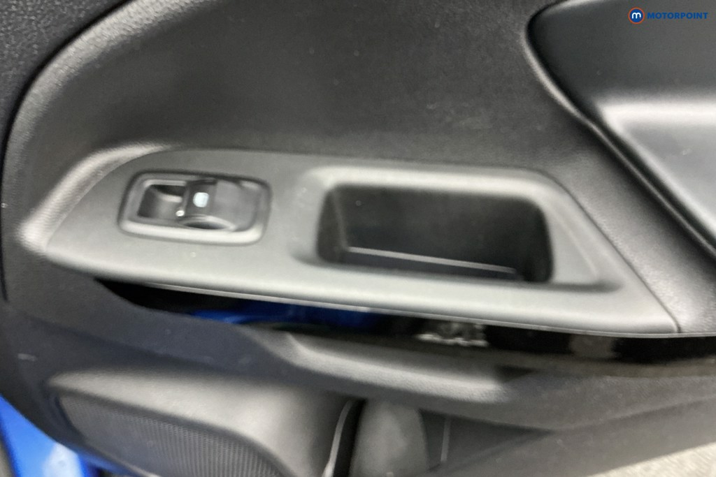 Ford Ecosport Titanium Manual Petrol SUV - Stock Number (1606676) - 32nd supplementary image