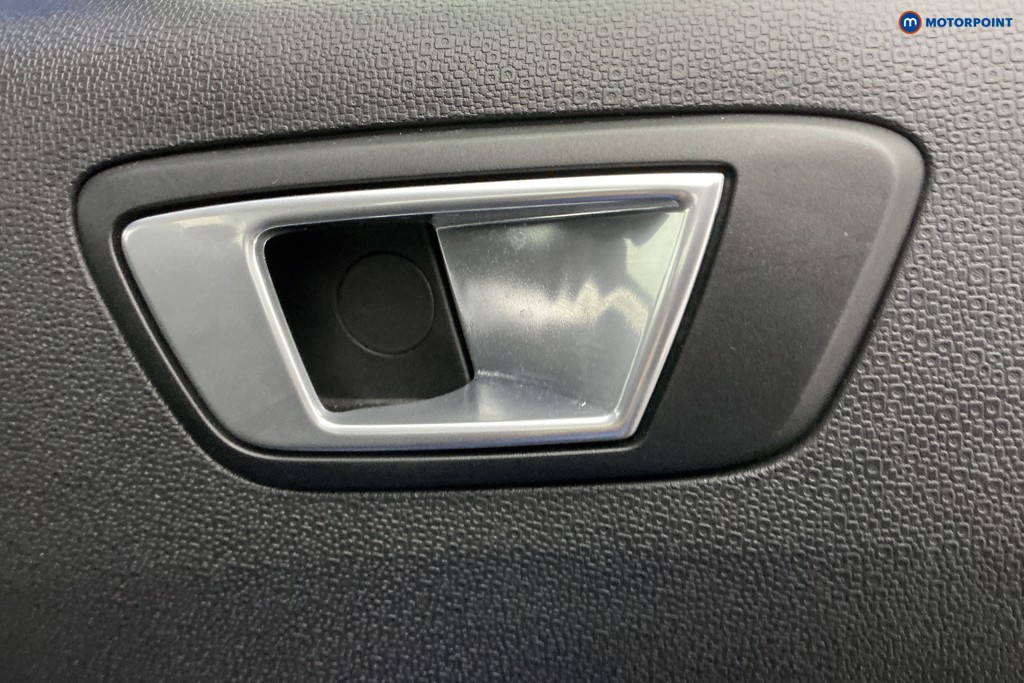 Ford Ecosport Titanium Manual Petrol SUV - Stock Number (1606676) - 33rd supplementary image