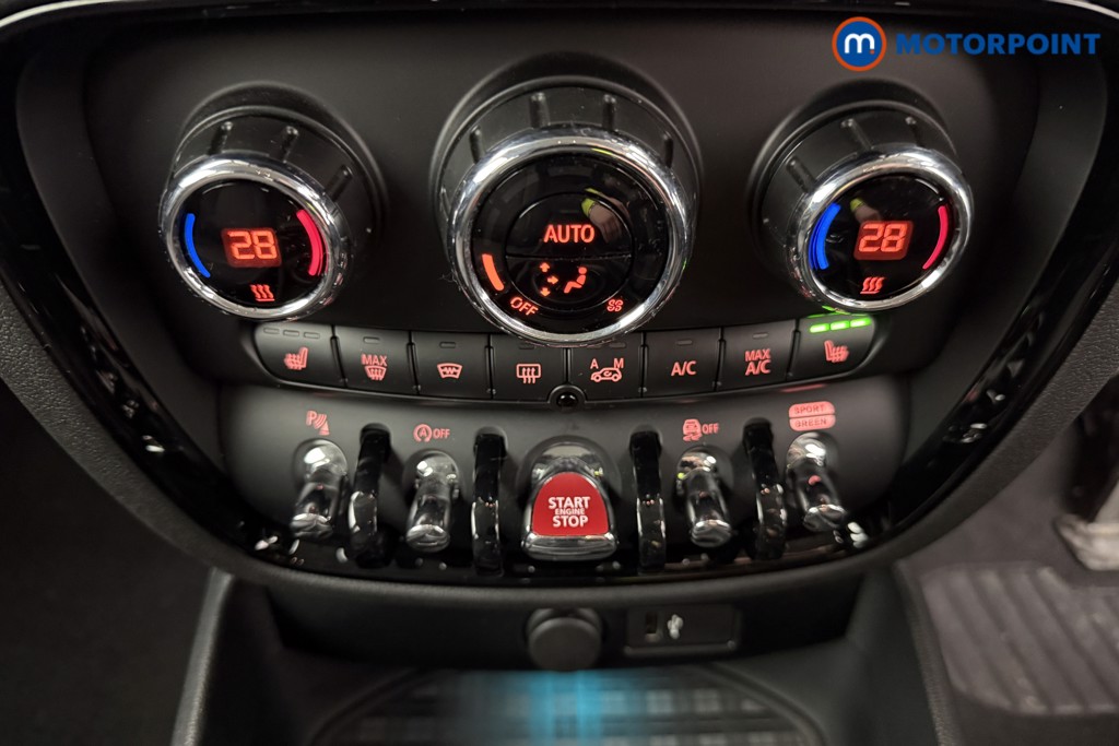 Mini Clubman Cooper Classic Automatic Petrol Estate - Stock Number (1606785) - 11th supplementary image