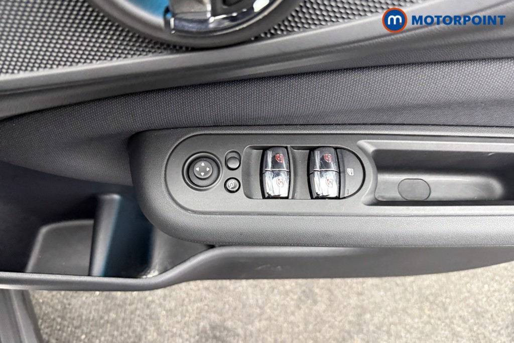 Mini Clubman Cooper Classic Automatic Petrol Estate - Stock Number (1606785) - 17th supplementary image