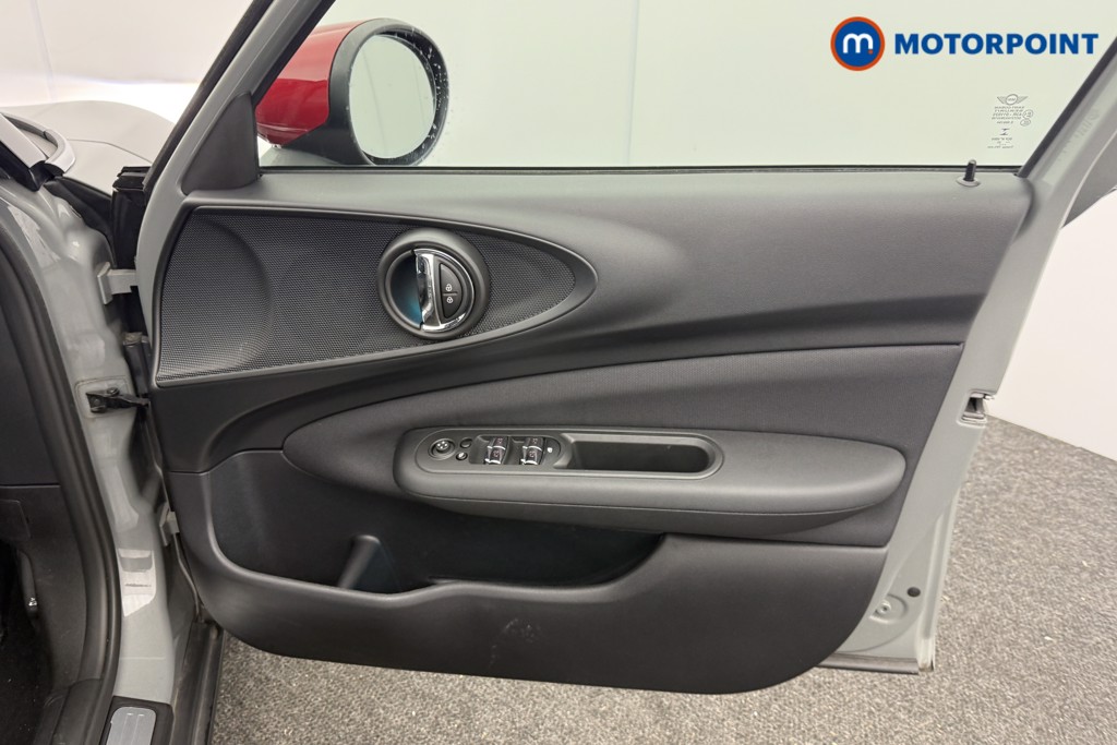 Mini Clubman Cooper Classic Automatic Petrol Estate - Stock Number (1606785) - 18th supplementary image