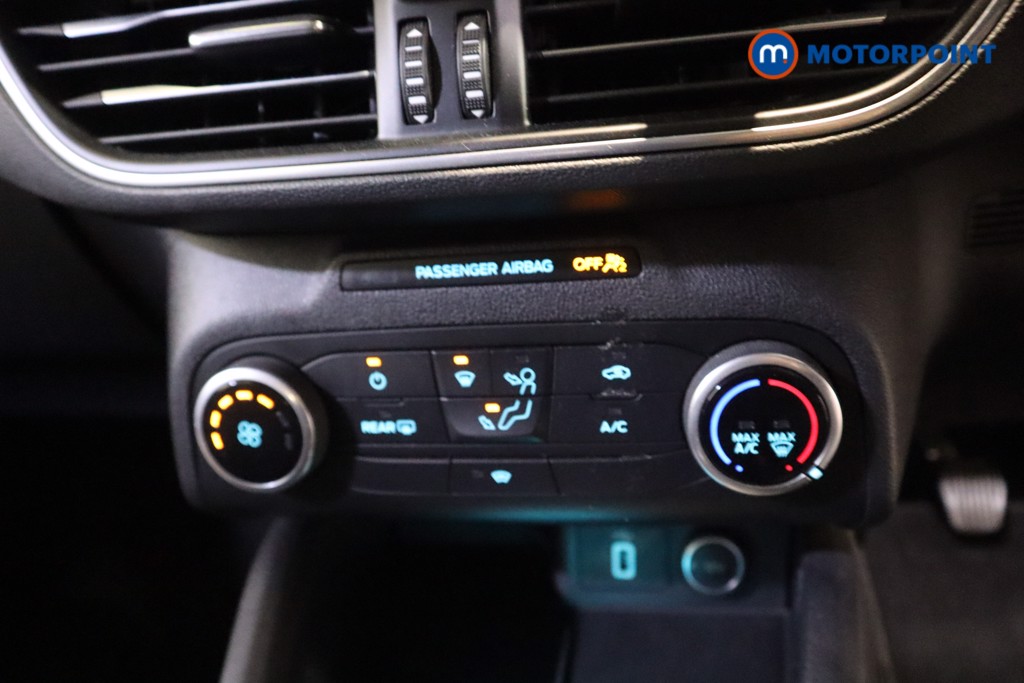 Ford Focus Active Manual Petrol Hatchback - Stock Number (1606971) - 6th supplementary image