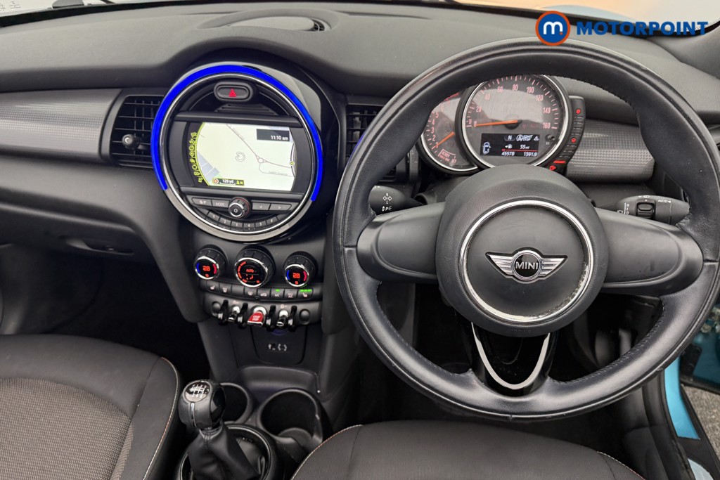 Volkswagen T-Roc Black Edition Automatic Petrol SUV - Stock Number (1607086) - 1st supplementary image