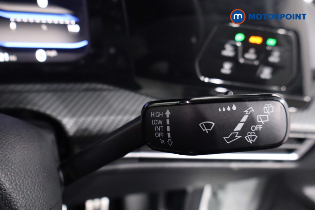 Volkswagen Golf R Automatic Petrol Hatchback - Stock Number (1607175) - 15th supplementary image