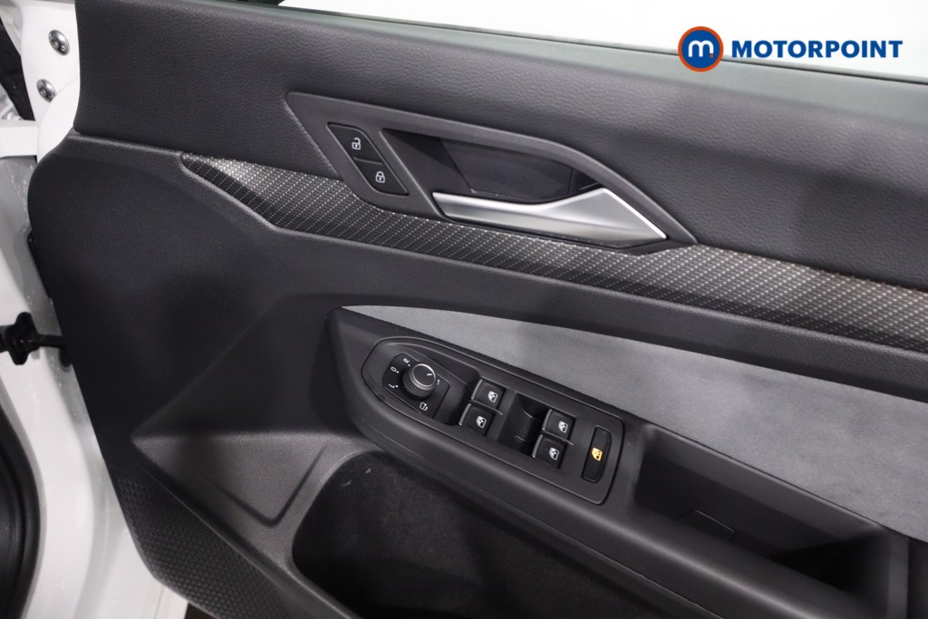 Volkswagen Golf R Automatic Petrol Hatchback - Stock Number (1607175) - 26th supplementary image