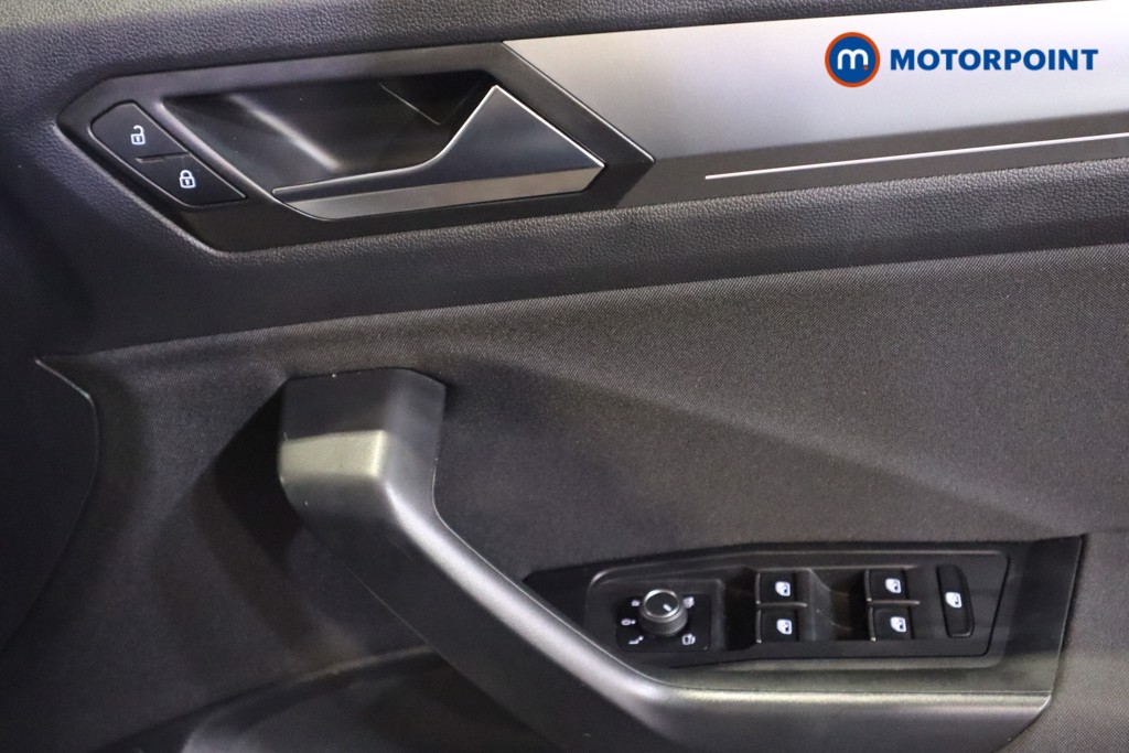 Volkswagen T-Roc Active Manual Petrol SUV - Stock Number (1607238) - 10th supplementary image
