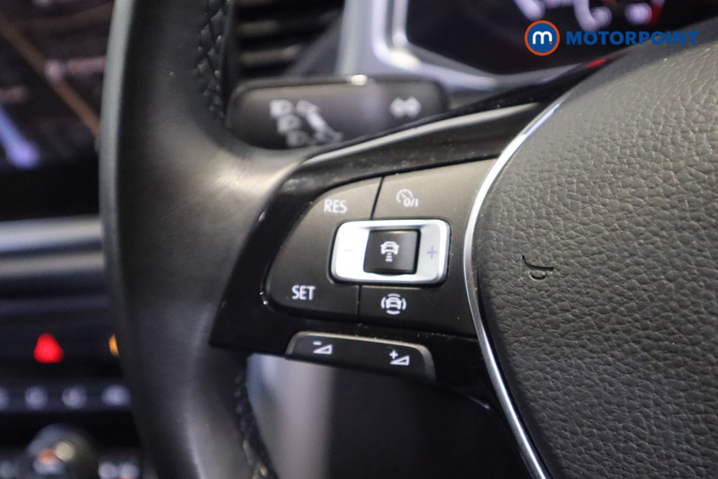 Volkswagen T-Roc Active Manual Petrol SUV - Stock Number (1607238) - 15th supplementary image