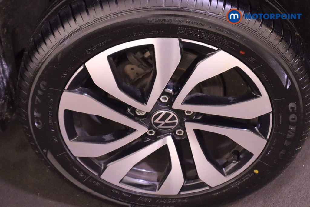 Volkswagen T-Roc Active Manual Petrol SUV - Stock Number (1607238) - 23rd supplementary image