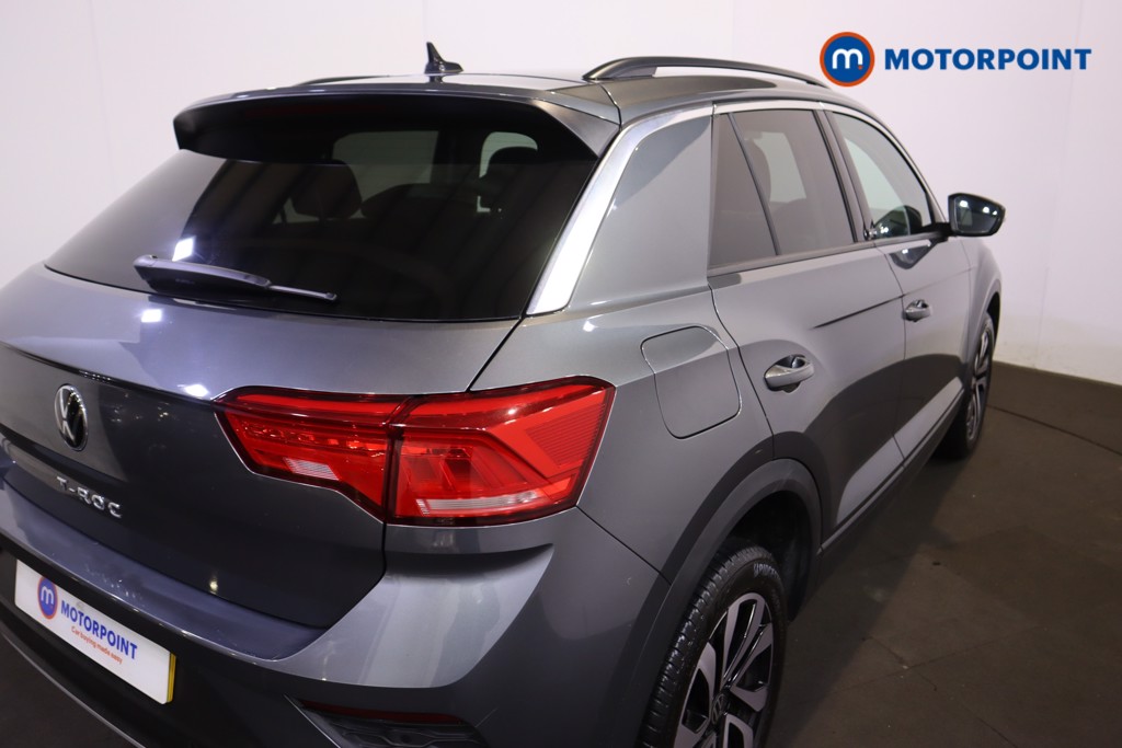 Volkswagen T-Roc Active Manual Petrol SUV - Stock Number (1607238) - 28th supplementary image
