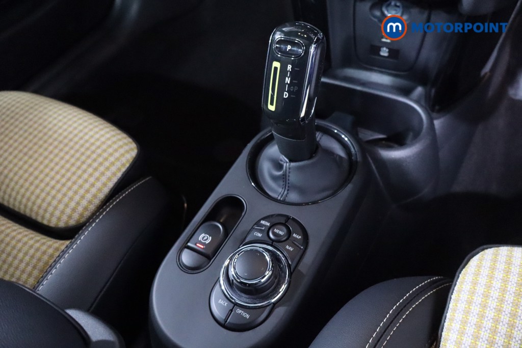 Mini Hatchback Cooper S Resolute Edition Automatic Electric Hatchback - Stock Number (1607272) - 17th supplementary image